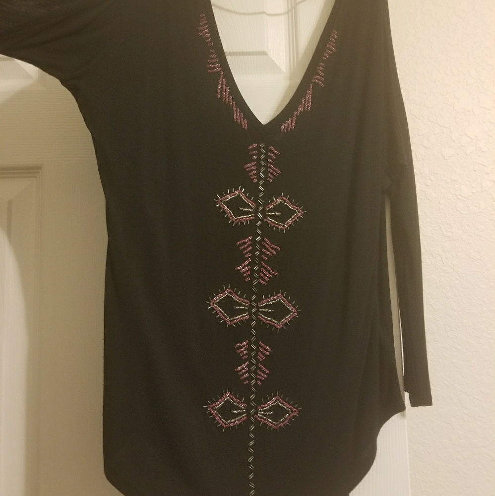 Bebe black top